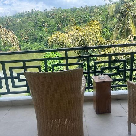 Kandy Rivers Edge Nature Resort Buitenkant foto
