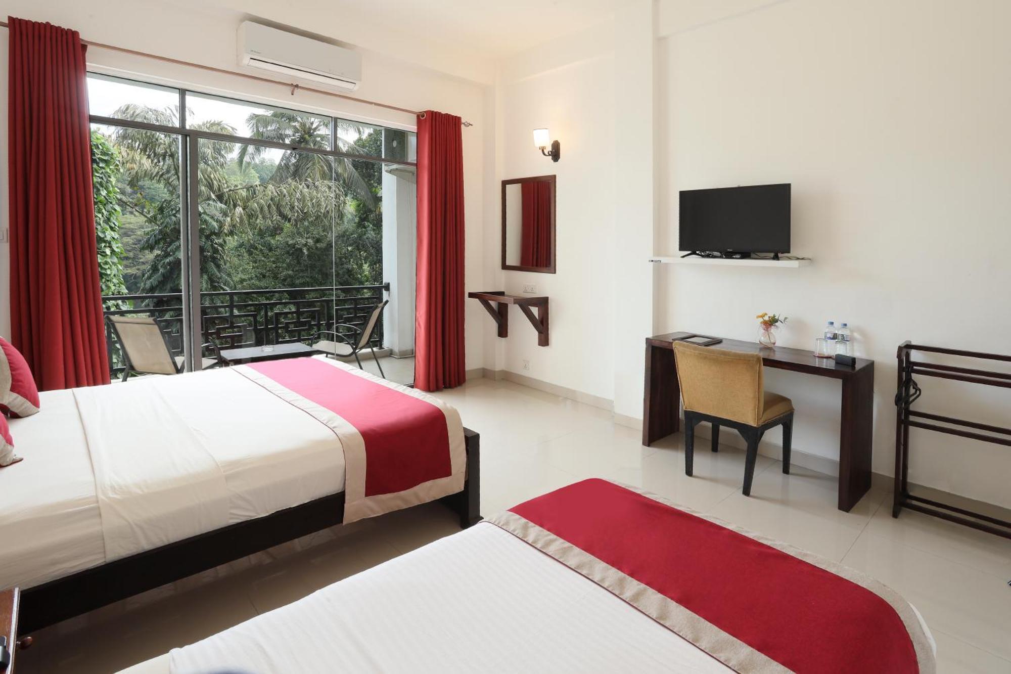 Kandy Rivers Edge Nature Resort Buitenkant foto
